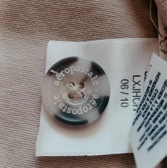 Aeropostale spring coat, neutral color; Small Petite but fits like an xs-s - Picture 5 of 5